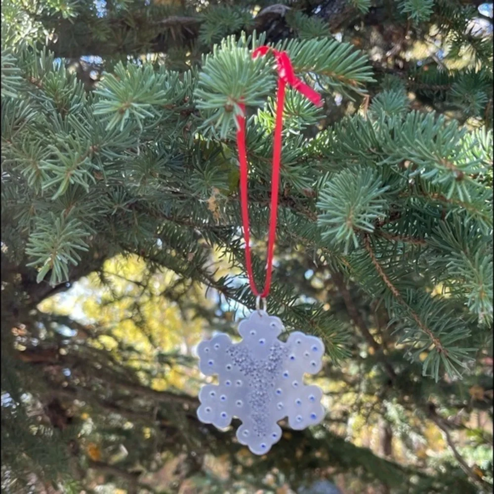 Handmade stamped personalized snowflake Christmas tree silver aluminum‎ ornament